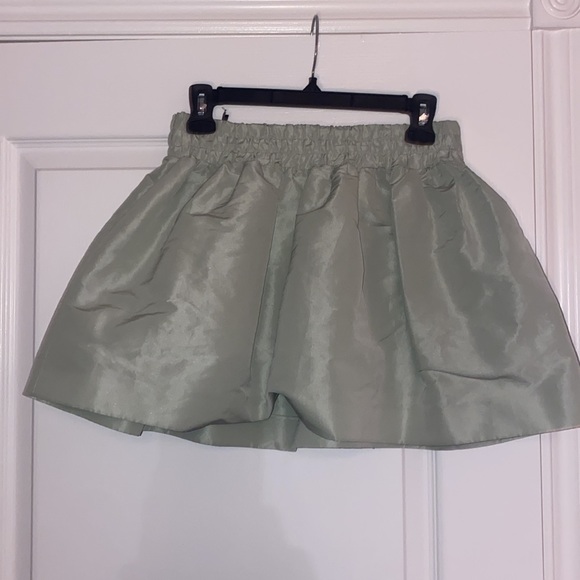 Red Valentino mini mint coloured skirt NWT! Retails 600$+ (HAS DEFECTS SEE PICS) - Picture 3 of 6